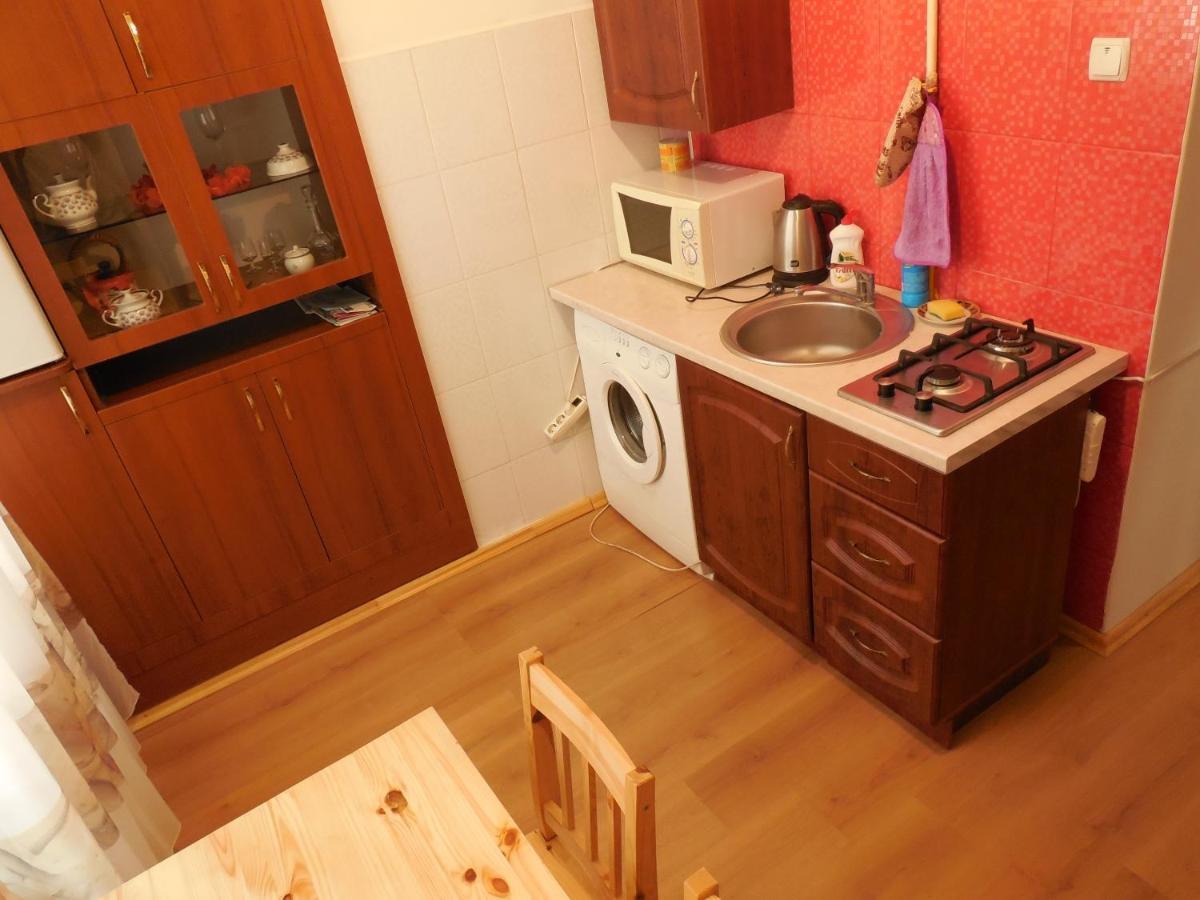 Apartment Near Rynok Square Львів Екстер'єр фото